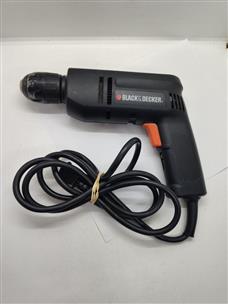 BLACK & DECKER corded drill model 7252-VA. Barely used and in